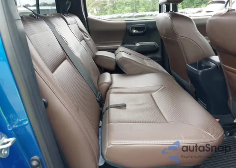 2018 Toyota Tacoma Limited z USA, uszkodzony, nr VIN 3TMGZ5AN4JM158951